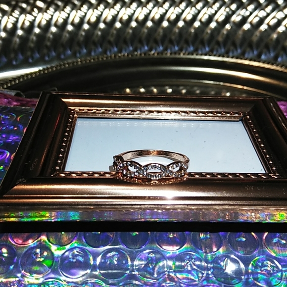 ☀️💍NEW ROSE GOLD DOUBLE INFINITY AAA+CZ 💎 RING - Picture 7 of 7